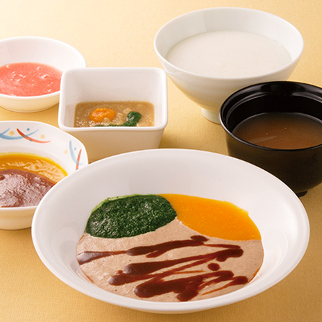 お食事の形態にも対応可能